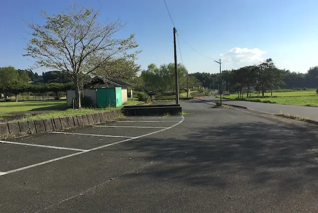 矢護川公園の駐車場