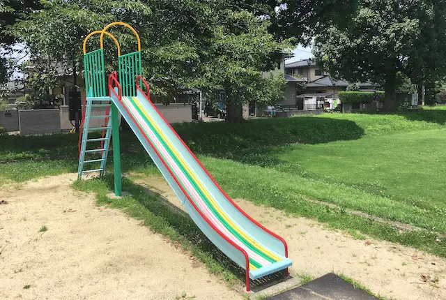 ひまわり公園の遊具