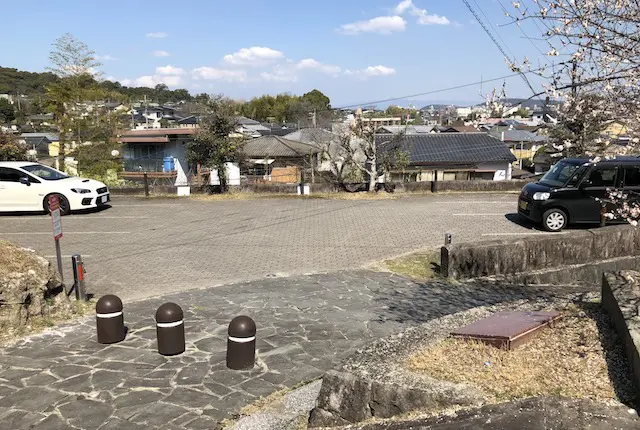 百梅園の駐車場