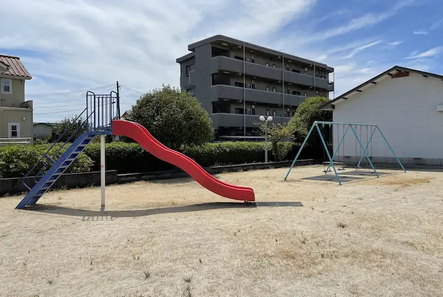 嘉島近隣公園の遊具