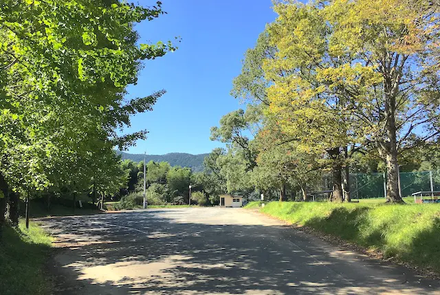 菊鹿運動広場の駐車場