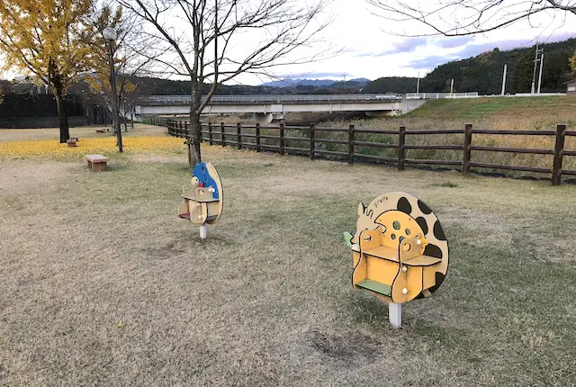 菊池ふれあい清流公園の遊具