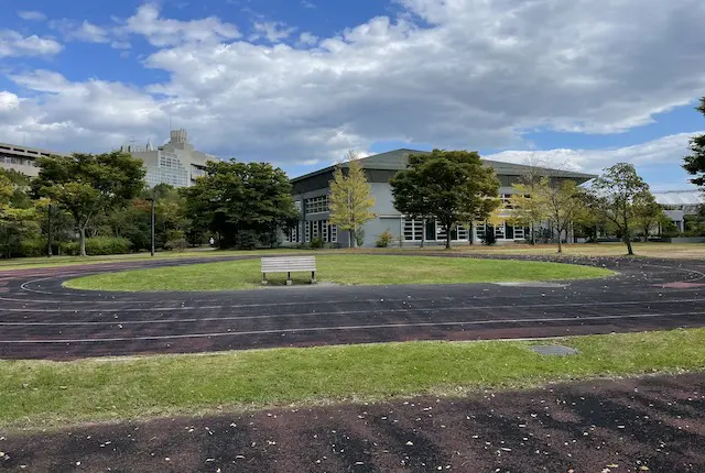 七北田公園の多目的広場