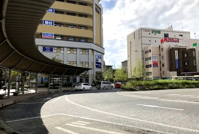 西宮北口駅バスロータリー