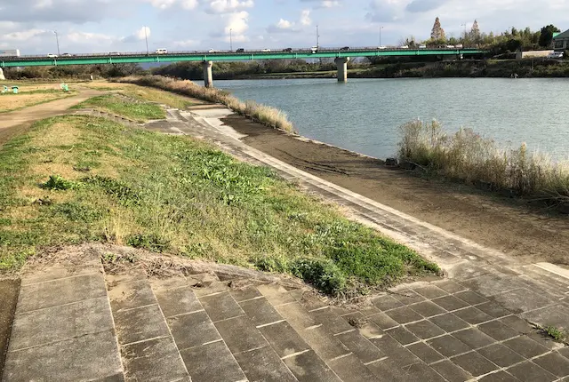 高田みんなの広場公園の水辺散策エリア