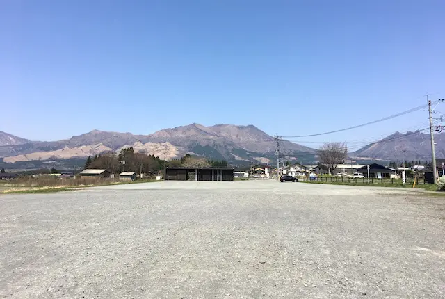 高森湧水トンネル公園の駐車場