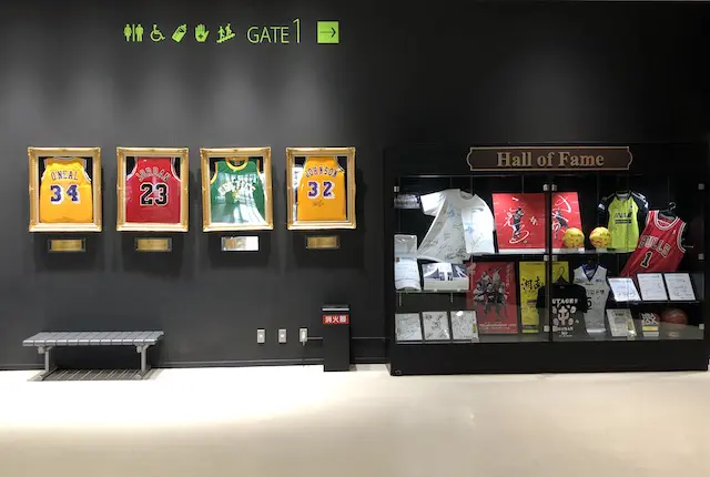 ゼビオアリーナ仙台のロビーの展示