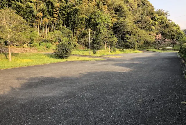 瑞厳寺公園の駐車場