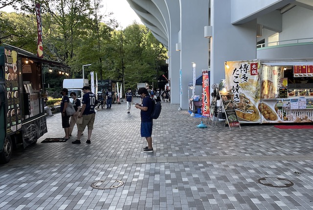 ベスト電器スタジアムのフードエリア