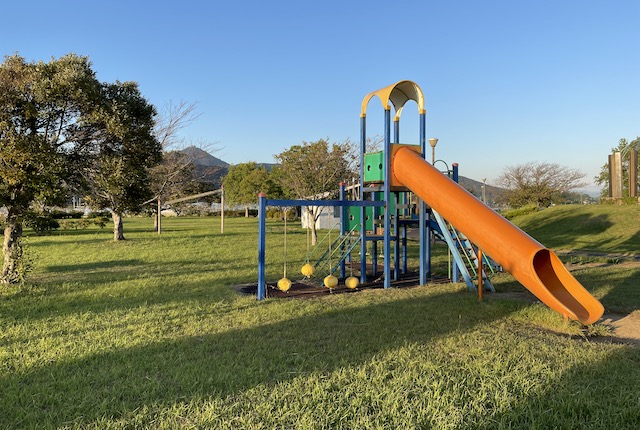 中島中央公園の遊具