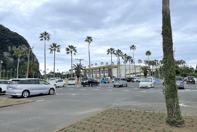 潟山運動公園の駐車場