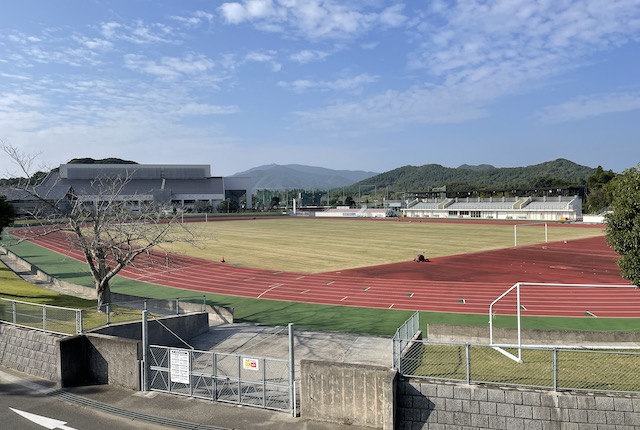 加世田運動公園の陸上競技場