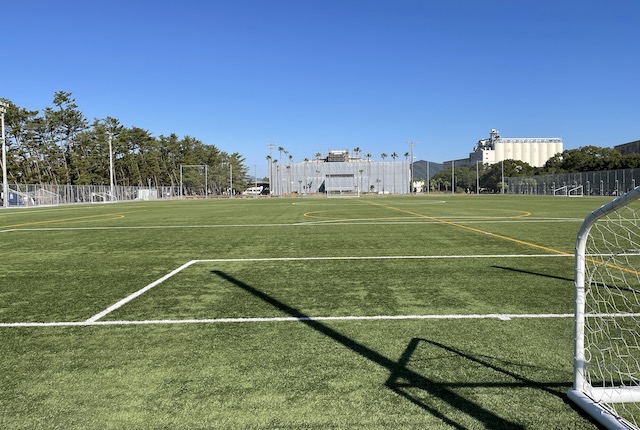 志布志運動公園の人工芝サッカー場