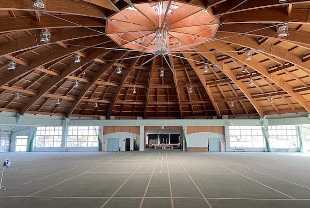 垂水市中央運動公園の屋内運動場