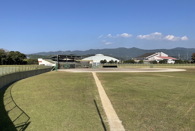 垂水市中央運動公園の野球場