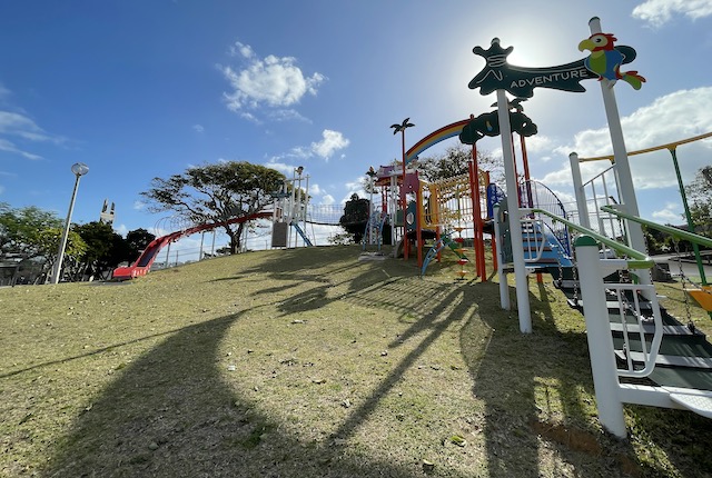 宜野座村総合運動公園の遊具