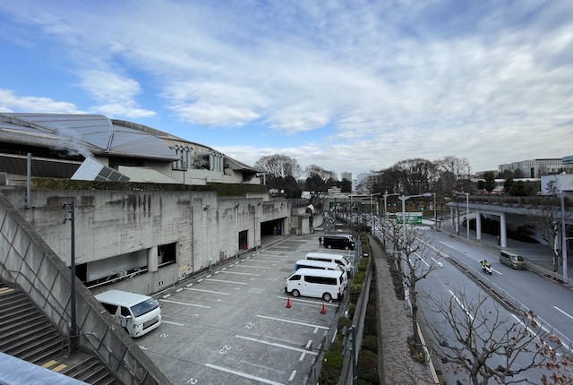 東京体育館の駐車場