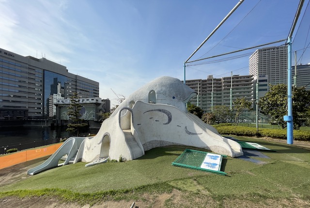 東品川海上公園くじら遊具