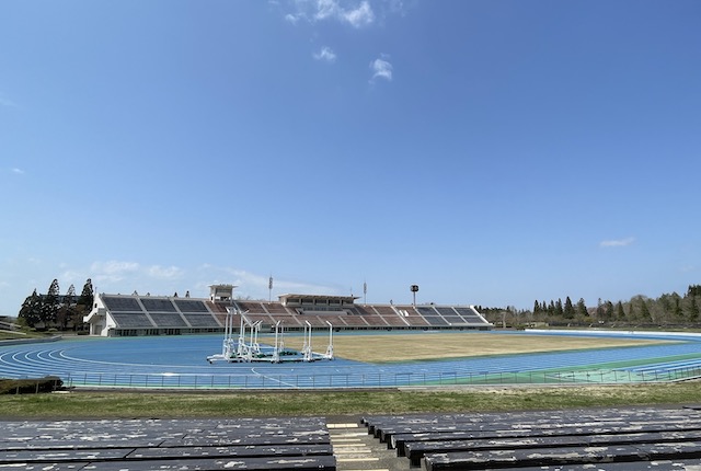 秋田県立中央公園の陸上競技場