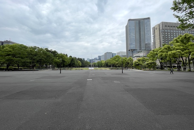 日比谷公園にれのき広場