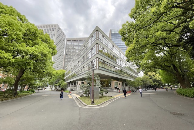 日比谷公園にある図書館