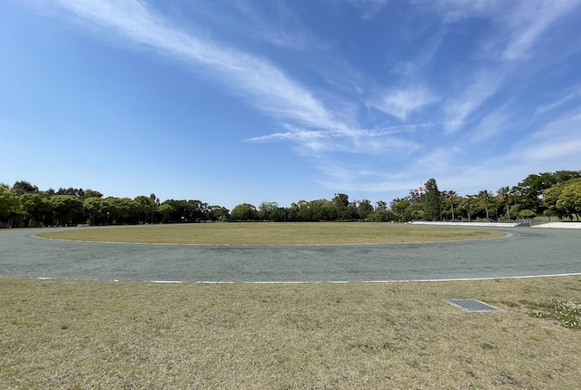 夢の島公園の陸上競技場