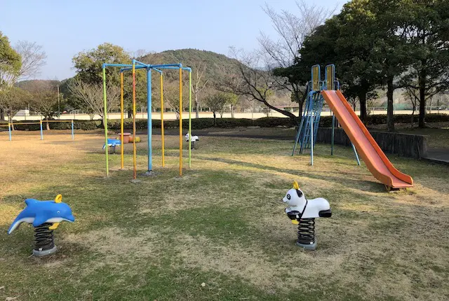 津奈木町総合運動公園の児童遊園地