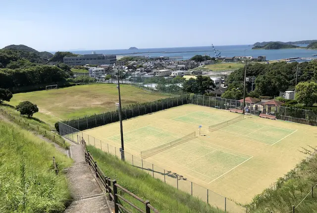 うしぶか公園テニスコート