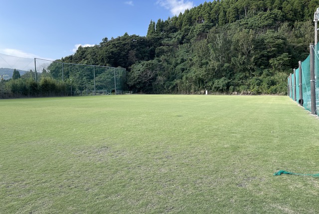 南郷中央公園の芝生広場