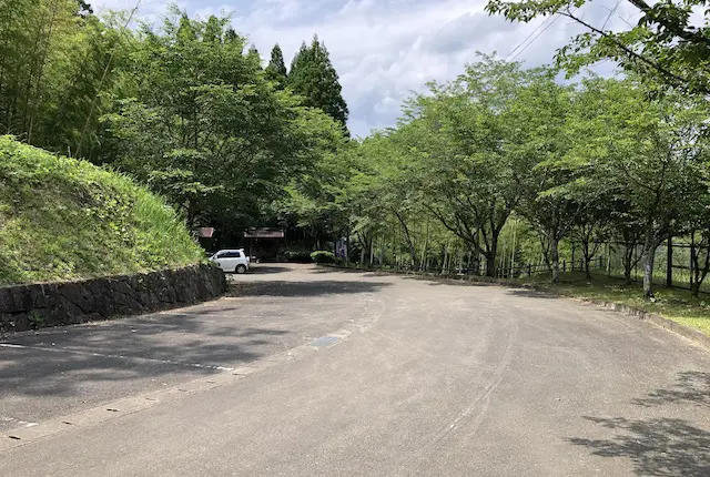 天子の水公園の駐車場