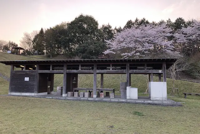 妙見野自然の森展望公園の炊飯棟