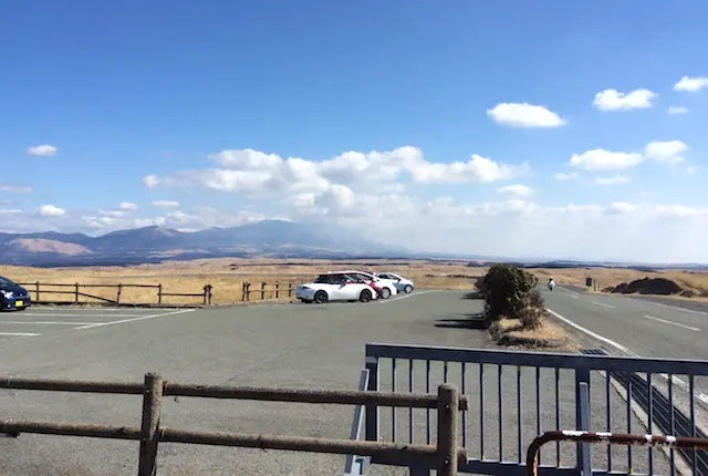 大観峰ゲート外の駐車場