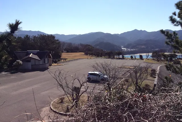 十三仏公園の駐車場