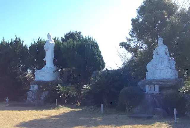 十三仏公園の観音像