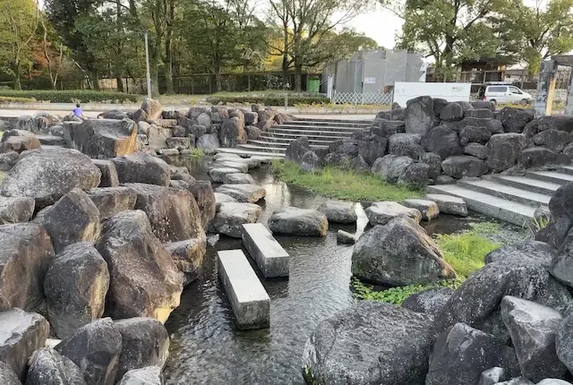 熊本市動植物園の水路