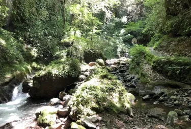 奥の院 不動明王（熊本県南小国町）