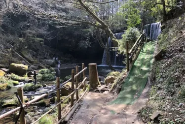 鍋ヶ滝（熊本県小国町）