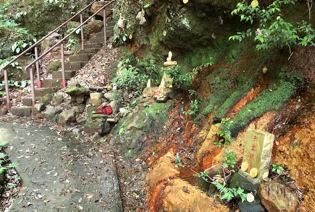 奥の院参道の地蔵