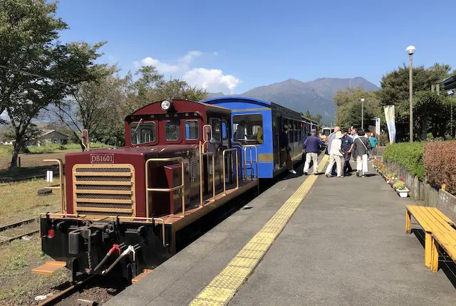 トロッコ列車