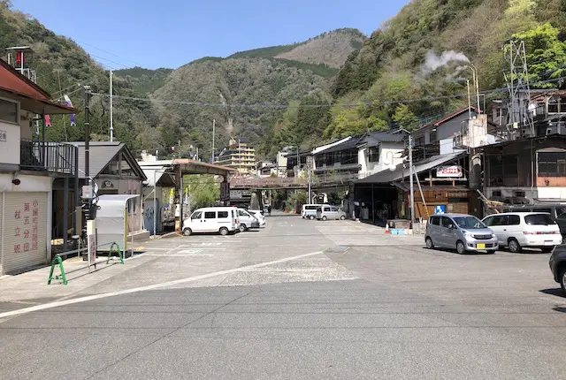 杖立温泉駐車場