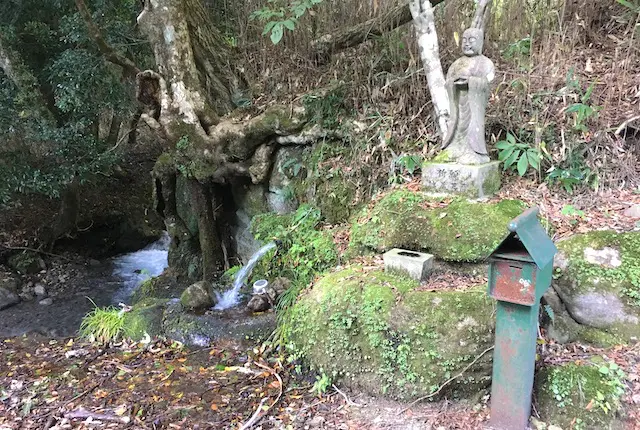 山吹水源の水汲み場